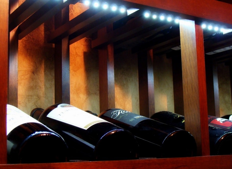 High Reveal Display Row with LED Lighting