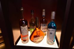 8 - Modern Wine Display in an Orange County Residential Area Modern Wine Display in an Orange County Residential Area